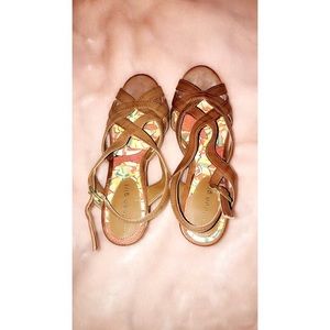 Madden Girl Wedges